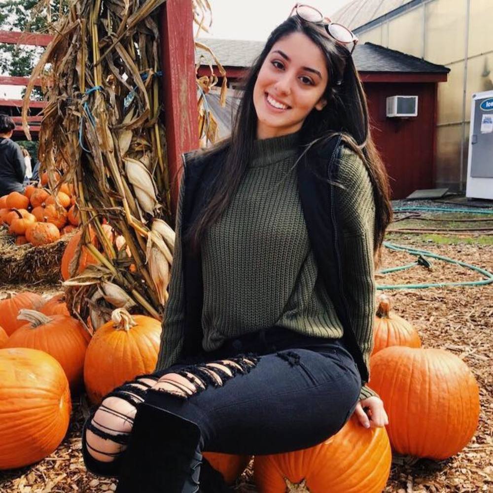 Meet your Posher, Noelle